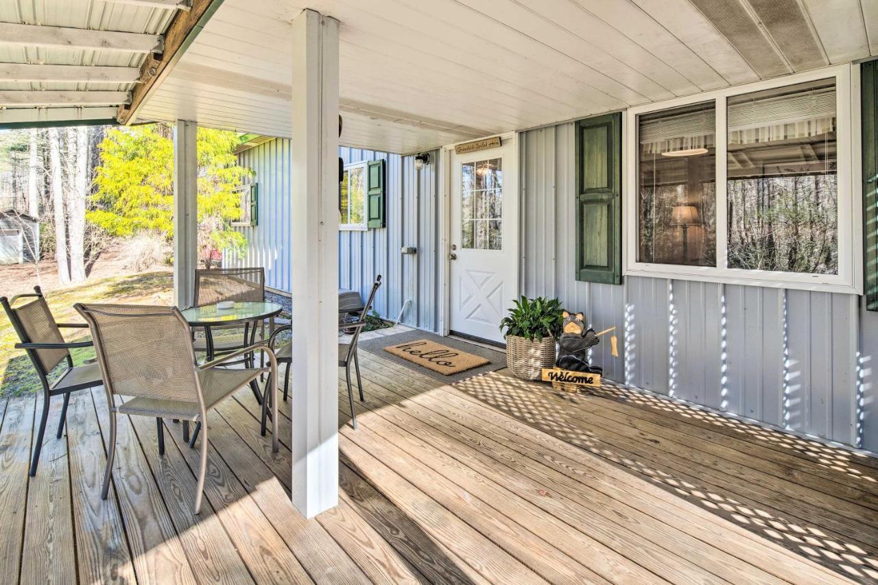 Penrose Home With Covered Deck And Fire Pit! Екстериор снимка